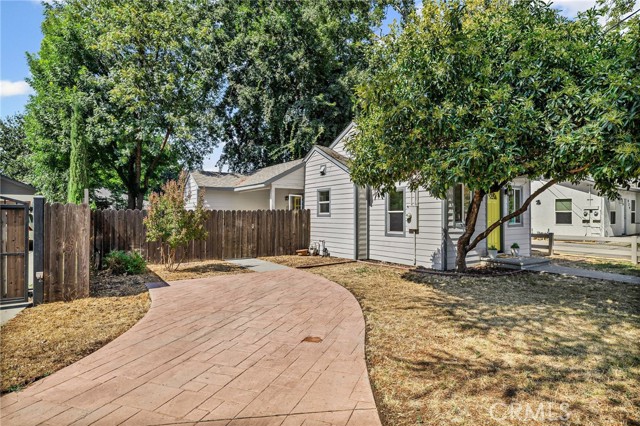 438 W 6th Avenue, Chico CA: https://media.crmls.org/medias/2508ae31-abdd-400e-be61-9474d8273bda.jpg
