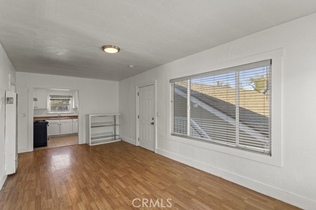 Detail Gallery Image 14 of 28 For 224 W 14th St, Long Beach,  CA 90813 - 4 Beds | 2 Baths