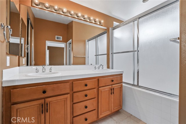 Detail Gallery Image 12 of 15 For 66 Avanzare, Irvine,  CA 92606 - 3 Beds | 2/1 Baths