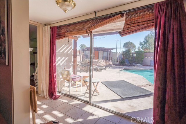 14415 Erie, Apple Valley CA: https://media.crmls.org/medias/25099cac-0e42-4985-97ff-77950e367635.jpg