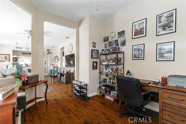 Detail Gallery Image 12 of 42 For 19493 Tor Hill, Apple Valley,  CA 92308 - 2 Beds | 2 Baths