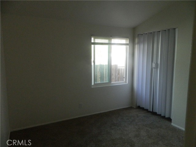 Detail Gallery Image 11 of 15 For 140 W Pioneer Ave #104,  Redlands,  CA 92374 - 3 Beds | 2 Baths