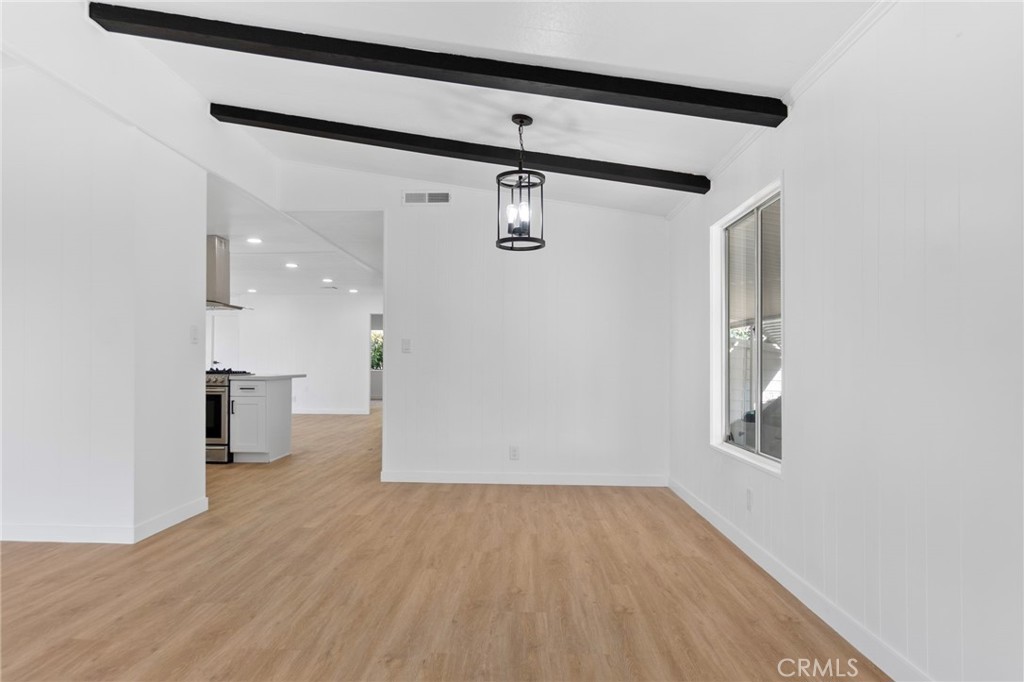 MLS #OC25240033 image #7