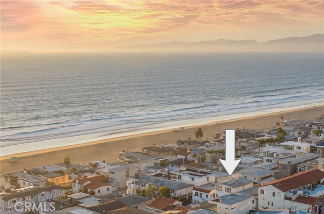 221 33rd Street, Manhattan Beach, California 90266, 3 Bedrooms Bedrooms, ,2 BathroomsBathrooms,Residential,Sold,33rd,NP21229064