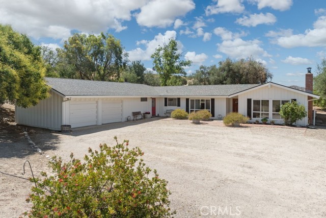 75429 Indian Valley Road, San Miguel CA: https://media.crmls.org/medias/250d72b7-9684-441e-88fd-631e8c965309.jpg