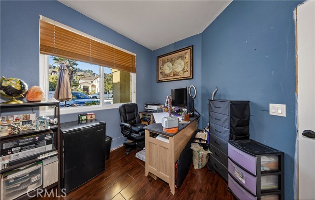 Detail Gallery Image 10 of 17 For 31611 Saddle Ridge, Lake Elsinore,  CA 92532 - 3 Beds | 2 Baths