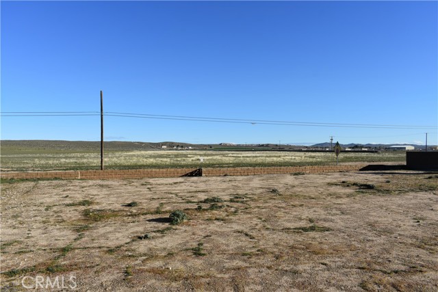 Detail Gallery Image 13 of 22 For 15224 Tournament Drive, Helendale,  CA 92342 - – Beds | – Baths