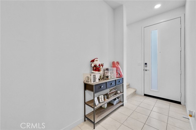 Detail Gallery Image 5 of 24 For 3720 Allston Paseo #8,  Ontario,  CA 91761 - 2 Beds | 2/1 Baths