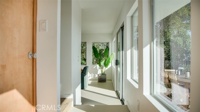 Image 21 of 75 For 854 Avenue 37