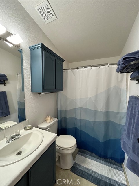 Detail Gallery Image 23 of 53 For 6235 Beachcomber, Long Beach,  CA 90803 - 2 Beds | 2 Baths
