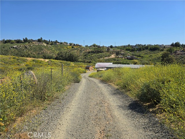 Detail Gallery Image 33 of 42 For 15045 Harbart Dr, Riverside,  CA 92506 - 4 Beds | 3/1 Baths