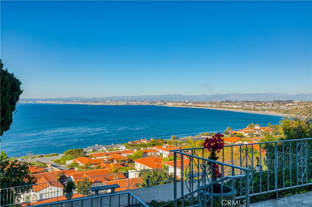 Picture of Palos Verdes Estates, CA 90274