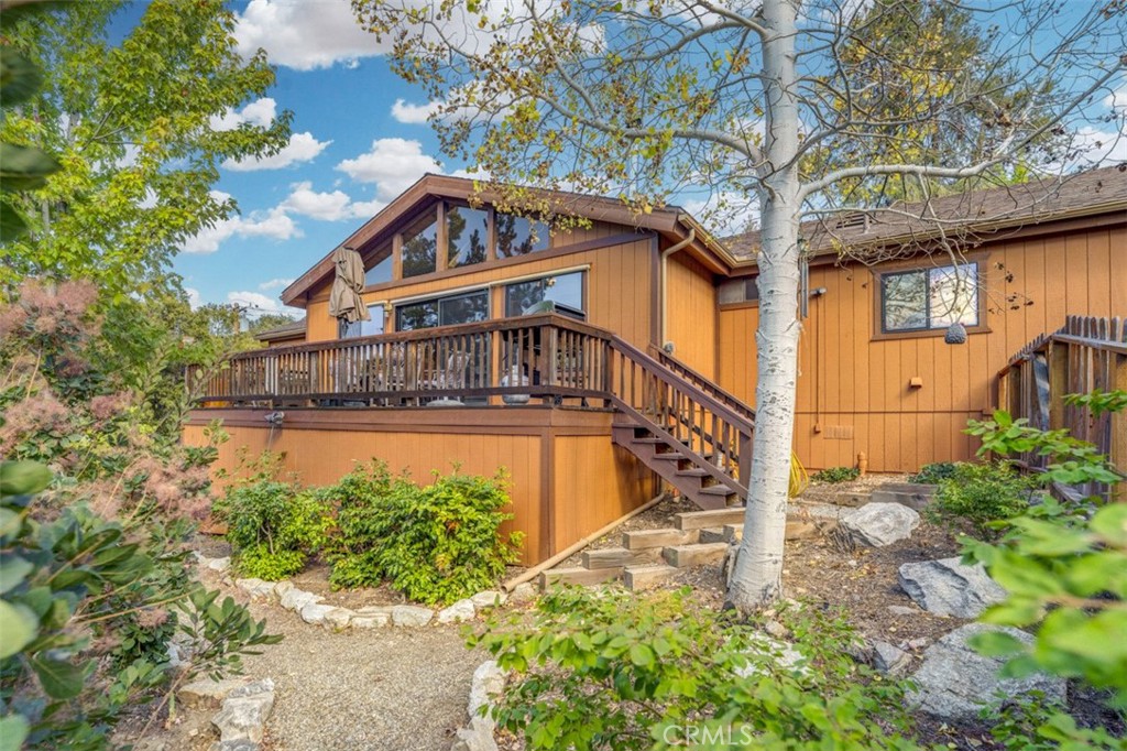 15420 Live Oak Way