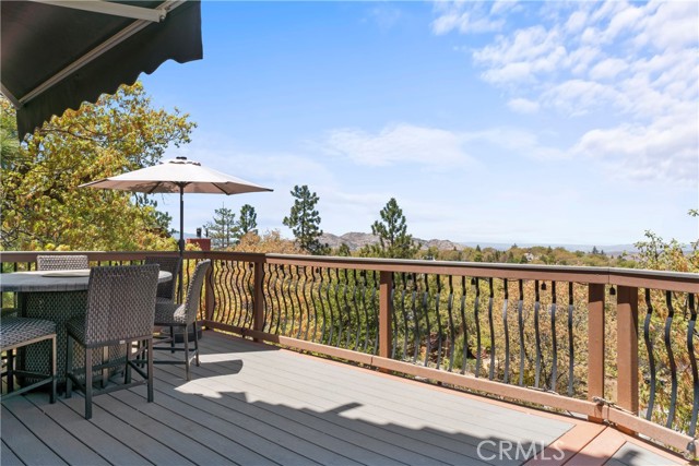 Detail Gallery Image 1 of 45 For 28975 Lassen Dr, Lake Arrowhead,  CA 92352 - 3 Beds | 3 Baths