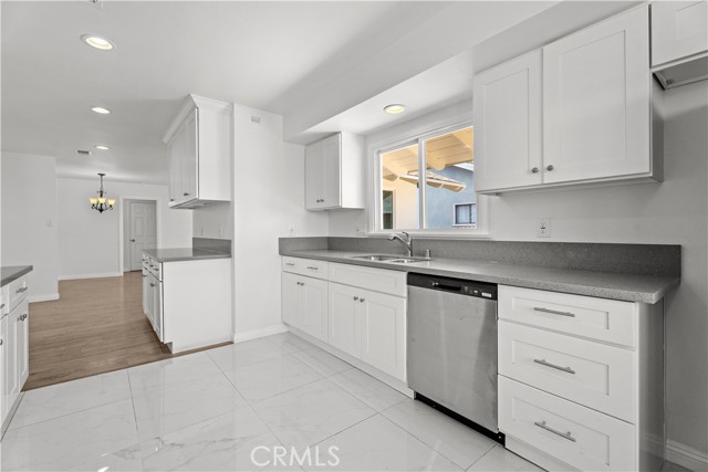 Detail Gallery Image 6 of 20 For 21737 Anza Ave, Torrance,  CA 90503 - 3 Beds | 2 Baths