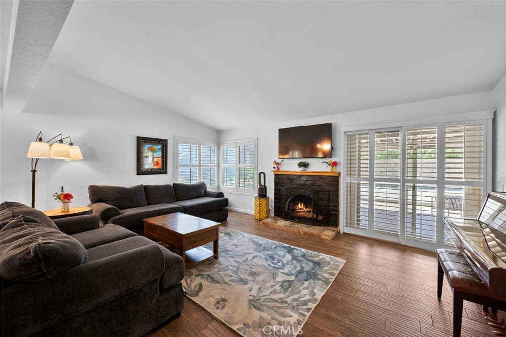 MLS #IG25218235 image #22