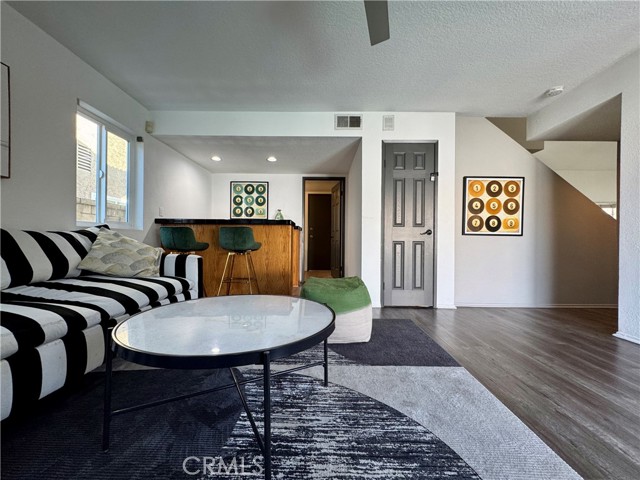 Detail Gallery Image 17 of 48 For 21 N Slope Ln, Pomona,  CA 91766 - 4 Beds | 2/1 Baths