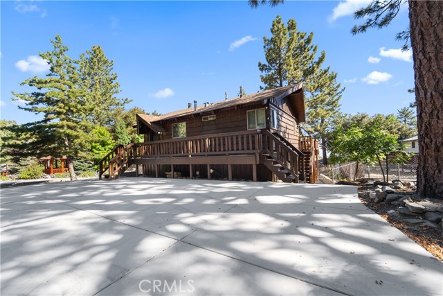 Detail Gallery Image 1 of 1 For 5243 Desert View Dr, Wrightwood,  CA 92397 - 3 Beds | 2 Baths