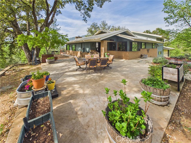 Detail Gallery Image 32 of 57 For 6650 Feliciana Mountain, Midpines,  CA 95345 - 3 Beds | 3 Baths