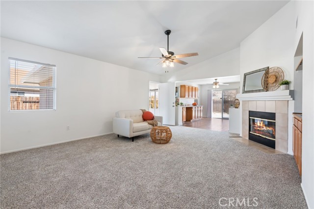 Detail Gallery Image 6 of 38 For 13293 Spicewood Ct, Victorville,  CA 92392 - 4 Beds | 2 Baths