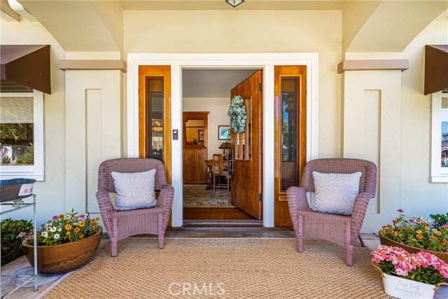 Detail Gallery Image 5 of 39 For 155 N Cleveland St, Orange,  CA 92866 - 4 Beds | 2 Baths