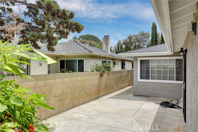 402 E Glendale Drive, Orange CA: https://media.crmls.org/medias/251521fa-a484-4786-9df2-156c21c2b29a.jpg