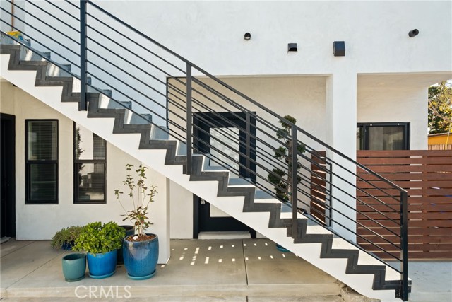 2920 Bancroft Street, San Diego CA: https://media.crmls.org/medias/2515b724-e3e5-4a3f-8032-93d5e41e507a.jpg