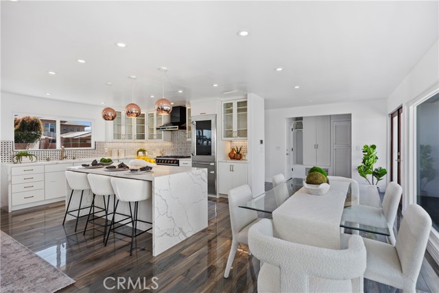 496 E 16th, Costa Mesa CA: https://media.crmls.org/medias/25160e29-949e-4051-b313-ede16e3642ce.jpg