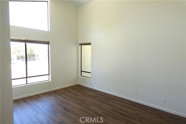 4768 Tiffany Park Circle, Santa Maria CA: https://media.crmls.org/medias/251668f0-9963-40a7-8d0f-a3104565c1d3.jpg