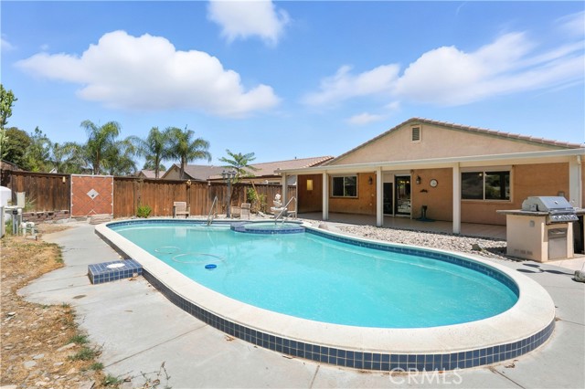Detail Gallery Image 37 of 43 For 29193 Sunswept Dr, Lake Elsinore,  CA 92530 - 3 Beds | 2 Baths