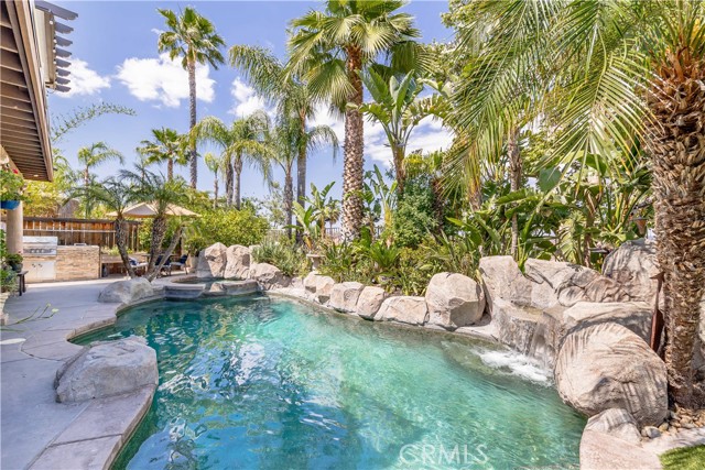 17 Ponte Brava, Lake Elsinore CA: https://media.crmls.org/medias/2516836f-92f6-4258-8b07-3d02ec9827a2.jpg