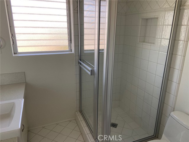 Detail Gallery Image 19 of 26 For 421 Avenue F, Redondo Beach,  CA 90277 - 3 Beds | 2 Baths