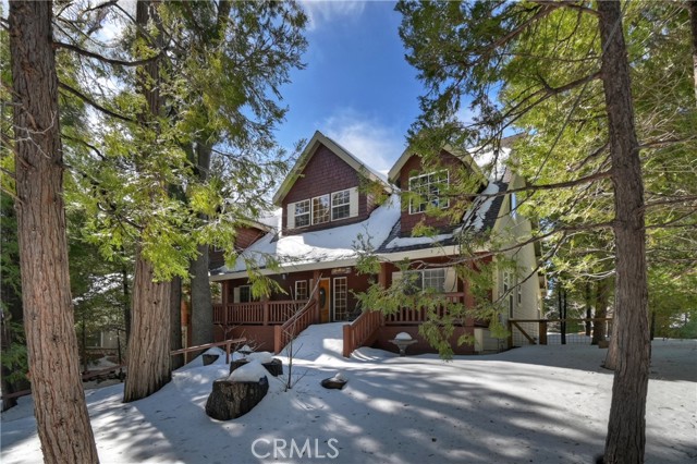 Detail Gallery Image 2 of 53 For 28637 Shenandoah, Lake Arrowhead,  CA 92352 - 4 Beds | 2/1 Baths