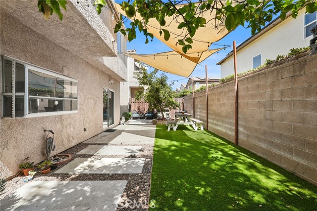 Detail Gallery Image 45 of 48 For 9400 1/2 Noble, North Hills,  CA 91343 - 5 Beds | 3 Baths