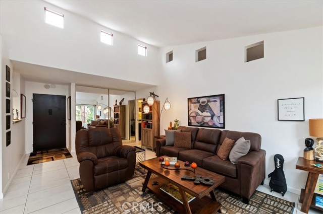 Detail Gallery Image 6 of 43 For 1801 Diamond St, San Diego,  CA 92109 - 1 Beds | 1 Baths