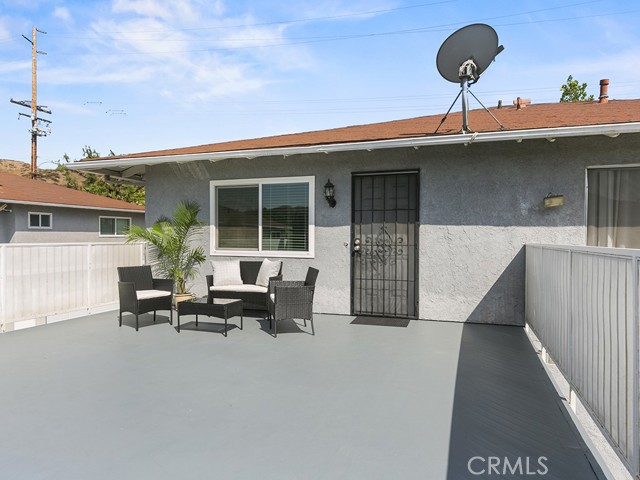 Detail Gallery Image 3 of 28 For 20757 Plum Canyon Rd, Saugus,  CA 91350 - 2 Beds | 1 Baths