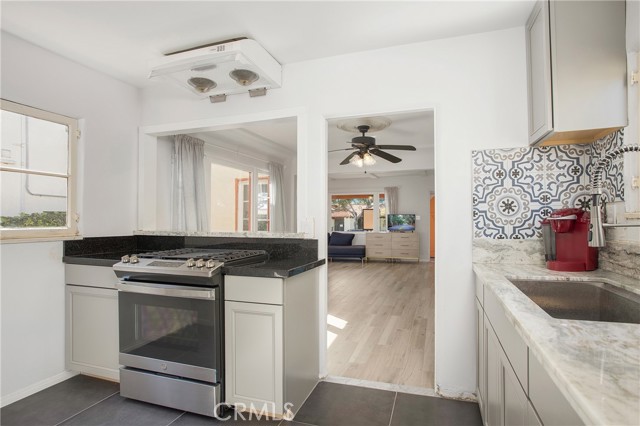 251 Avenida Del Mar, San Clemente CA: https://media.crmls.org/medias/2519a78f-58d0-4e66-808d-d5599b191288.jpg