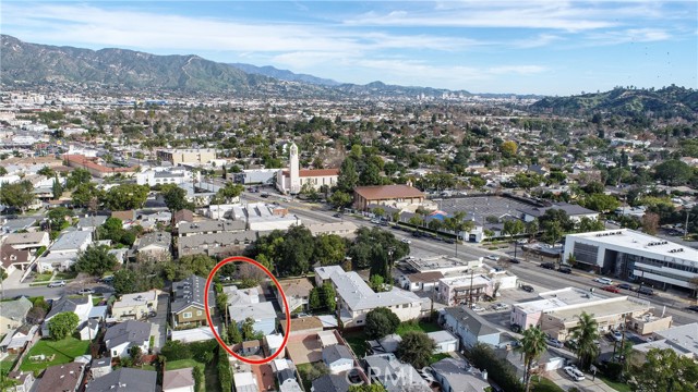 Detail Gallery Image 27 of 32 For 121 N Myers, Burbank,  CA 91506 - 4 Beds | 2 Baths