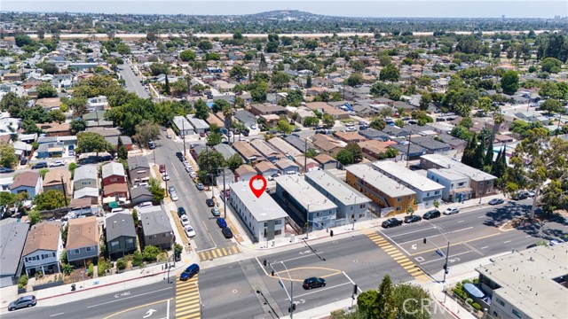 Image 13 of 18 For 3390 Santa Fe Avenue