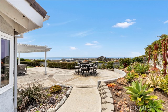 Detail Gallery Image 17 of 36 For 2233 Avenida Oliva, San Clemente,  CA 92673 - 3 Beds | 3 Baths