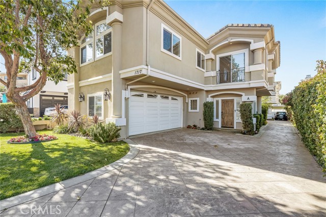 1717 Harriman Lane, Redondo Beach, California 90278, 4 Bedrooms Bedrooms, ,2 BathroomsBathrooms,Residential,Sold,Harriman,SB22073337