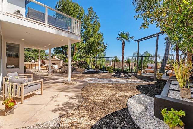 Detail Gallery Image 34 of 39 For 20904 Parkside, Lake Forest,  CA 92630 - 5 Beds | 3 Baths