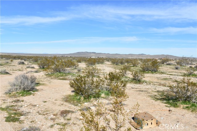 Detail Gallery Image 25 of 31 For 24 Frontier, Helendale,  CA 92342 - – Beds | – Baths