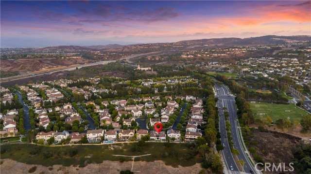 58 Victoria, Newport Beach CA: https://media.crmls.org/medias/251def5e-534b-4676-b8d7-3dc291d5f2d4.jpg