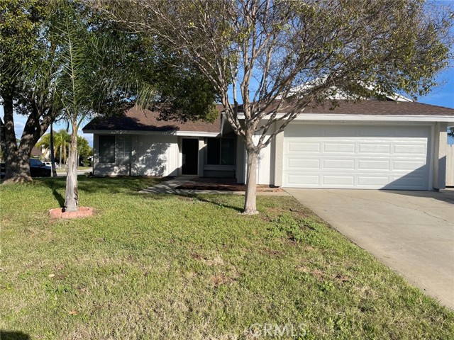 Detail Gallery Image 2 of 19 For 291 N Church, Rialto,  CA 92376 - 4 Beds | 2 Baths