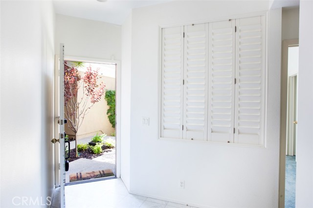 72 Vassar Aisle, Irvine CA: https://media.crmls.org/medias/251f2066-b0fe-4c2e-baae-adc6d2f56fc9.jpg