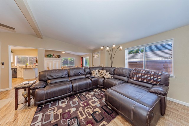Detail Gallery Image 14 of 43 For 39737 Road 274, Bass Lake,  CA 93604 - 3 Beds | 2 Baths