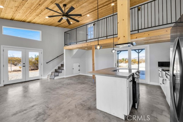 1421 Sunrise Avenue, 29 Palms CA: https://media.crmls.org/medias/251f54b0-b1cc-40f2-8f73-f1057ef101b1.jpg