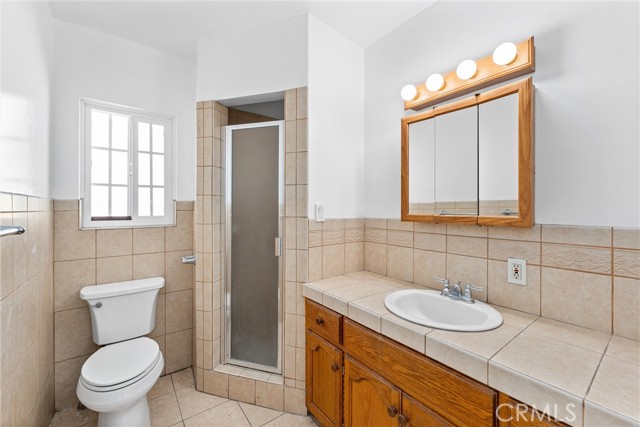 Detail Gallery Image 13 of 28 For 2415 Wilma Ave, Commerce,  CA 90040 - 3 Beds | 2 Baths