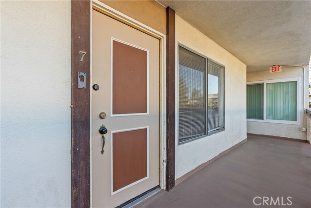 Detail Gallery Image 3 of 36 For 23515 Lyons Ave #S7,  Valencia,  CA 91355 - 1 Beds | 1 Baths